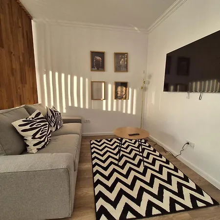 Cozy Sunset Near Calea Victoriei Boekarest