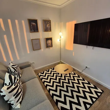 Cozy Sunset Near Calea Victoriei