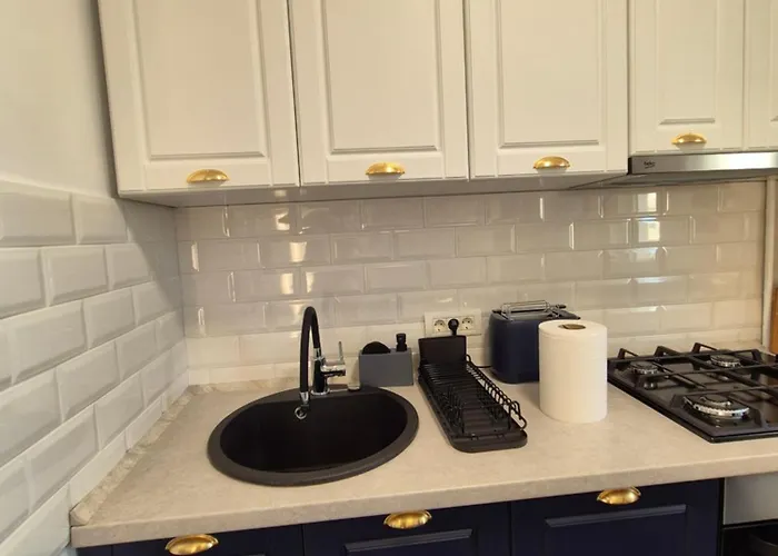 Cozy Sunset Near Calea Victoriei アパート