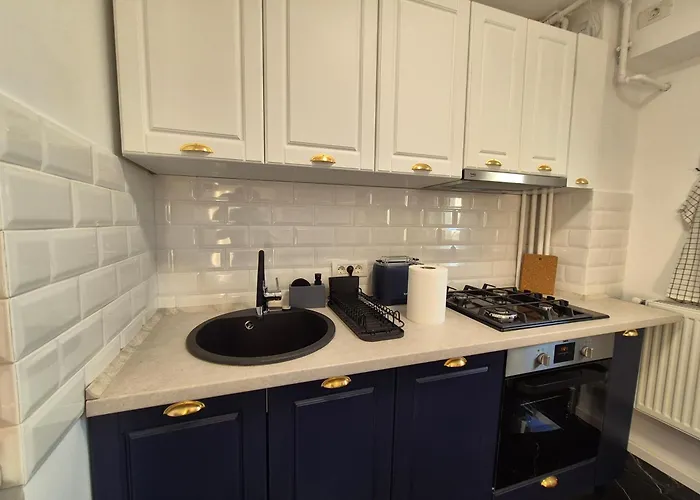 Cozy Sunset Near Calea Victoriei Bucureşti